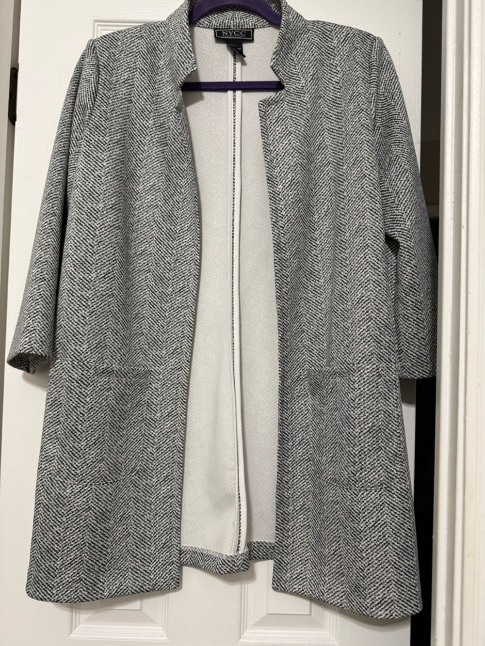 NY&C Herringbone Open Front Coatigan in Black & White